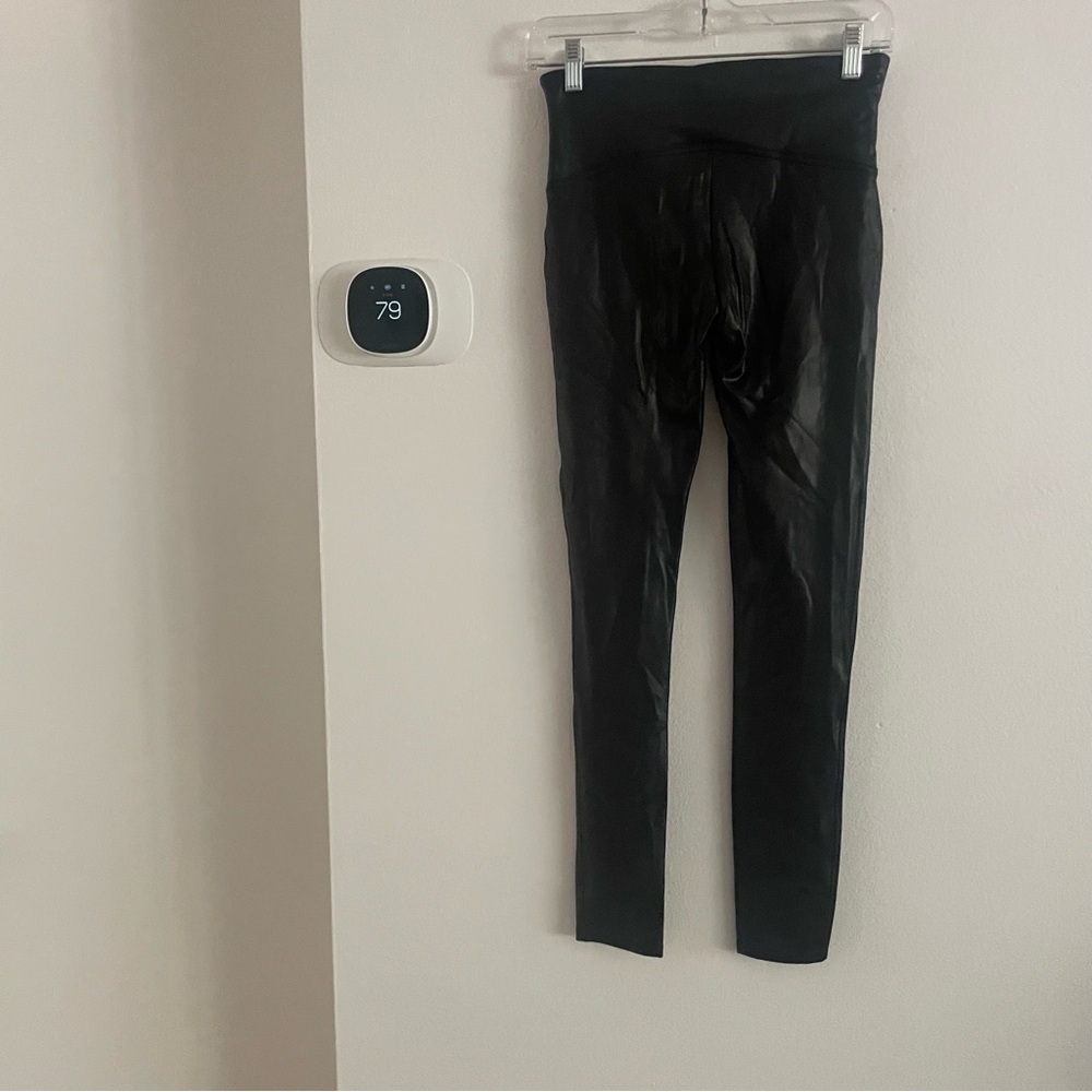 SPANX Black Leggings size medium